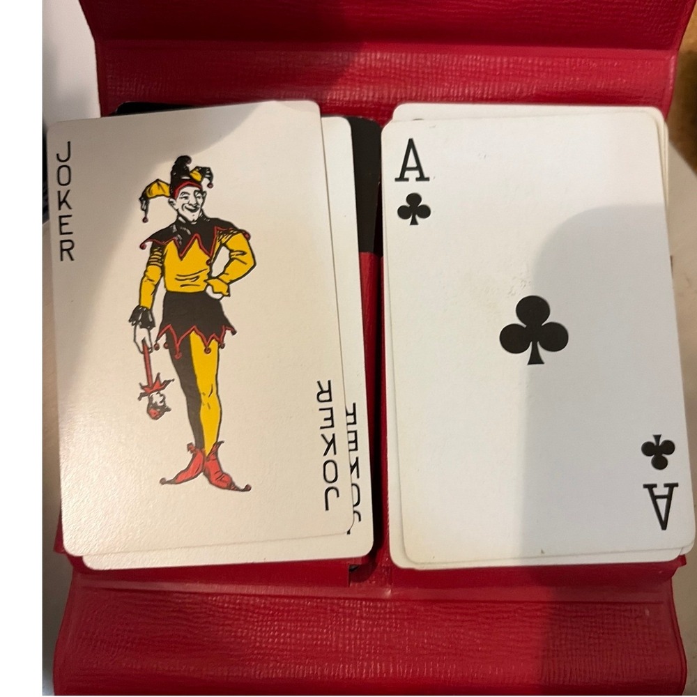 Vintage Red Case Bridge Set Playing Cards Case Greek Key Gold Black Two Decks - Picture 3 of 7